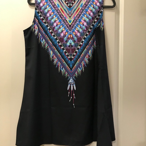 Light-weight Summer Sheath Dress - Picture 2 of 3